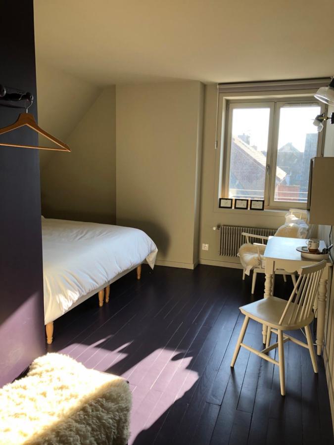 We Maison D'Hotes Cassel Exteriör bild